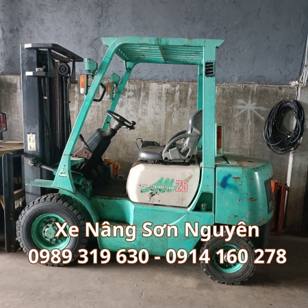 Xe Nâng Dầu 5